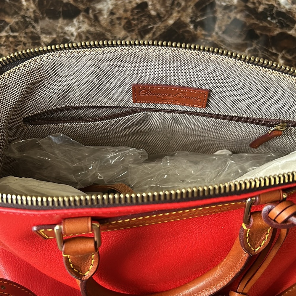 Dooney & Bourke Red Satchel purse - Picture 3 of 5